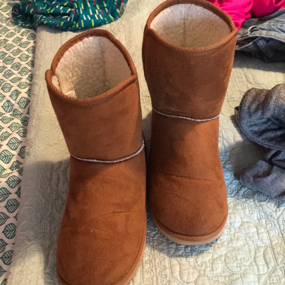 Brown boots